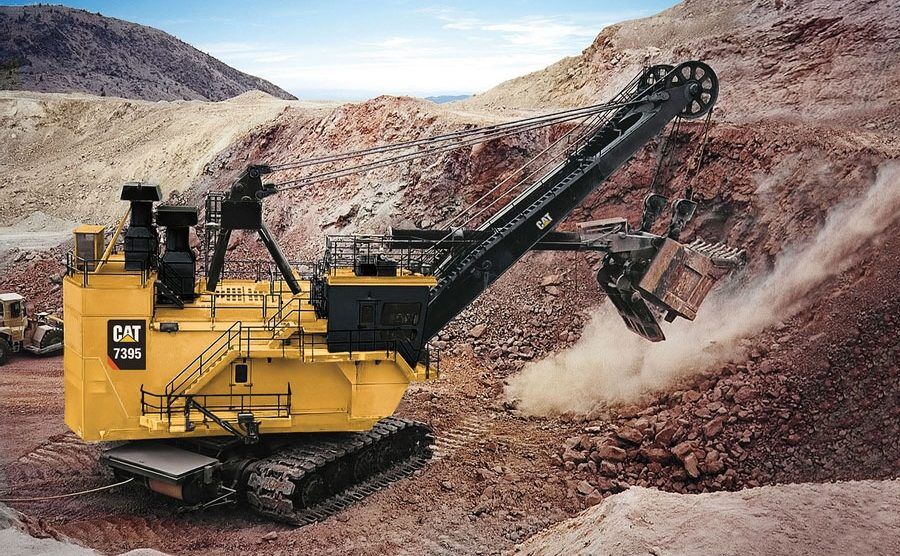Máy xúc là gì? Tại sao nó lại là loại máy công trình không thể thiếu được trong ngành xây dựng.